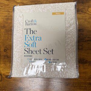 Croft & Barrow The extra soft sheet set Beige with tiny leaves- Full size